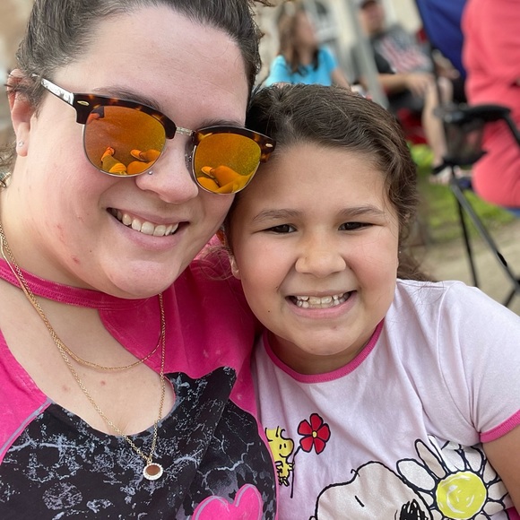 Meet your Posher, Samantha - Picture 3 of 7